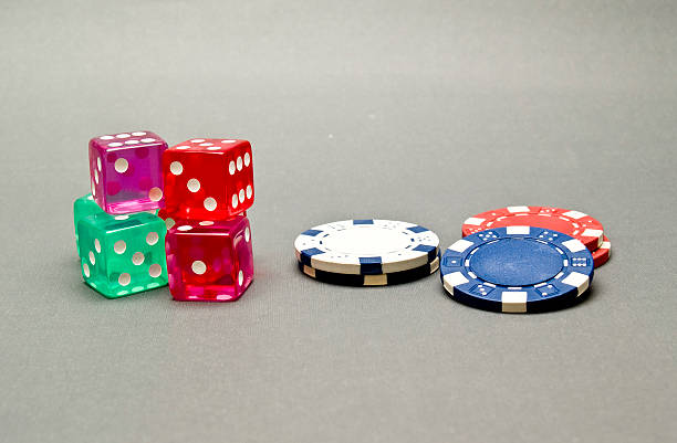 dice and casino chips  ganar stock pictures, royalty-free photos & images