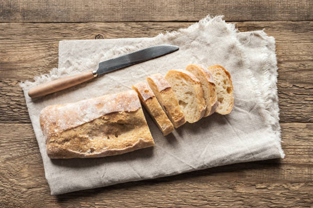 pan ciabatta - ciabatta fotografías e imágenes de stock