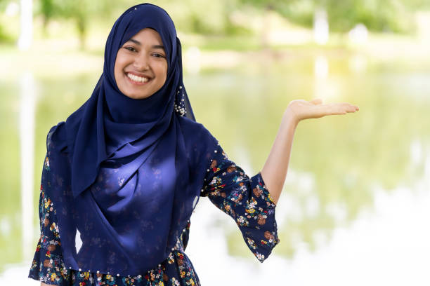 istock muslim girl portrait 1182084265