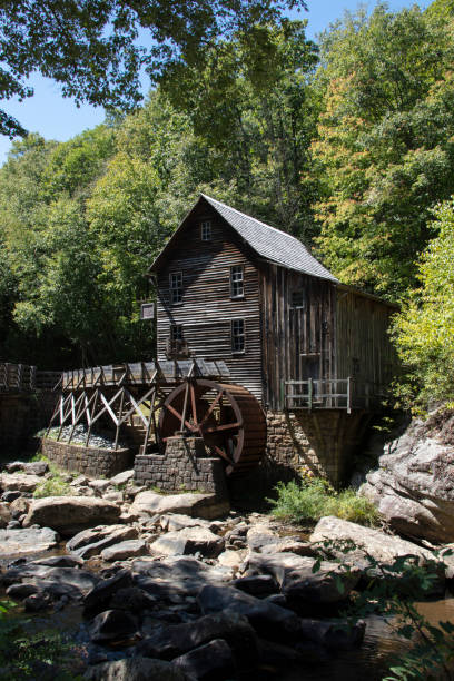 moulin grist de glade creek - autumn watermill glade creek waterfall photos et images de collection