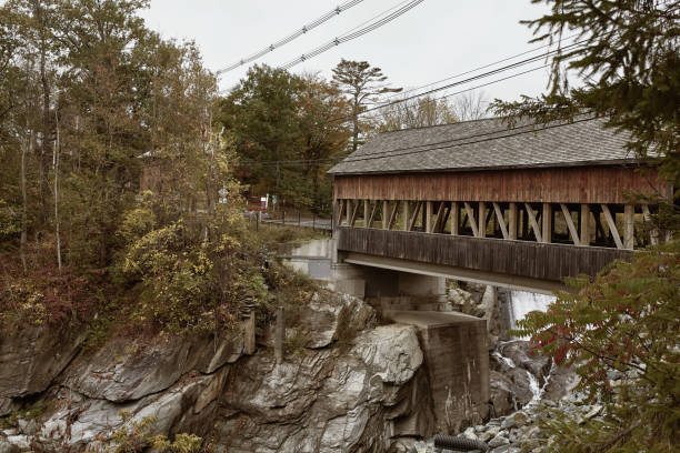 istock New England road trip in the Fall 1182131034
