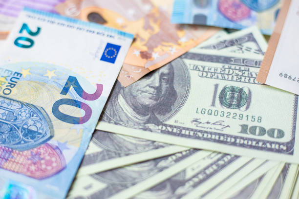 евро союз и нам доллар деньги банкноты фон - european union euro note currency forex european union currency стоковые фото и изображения