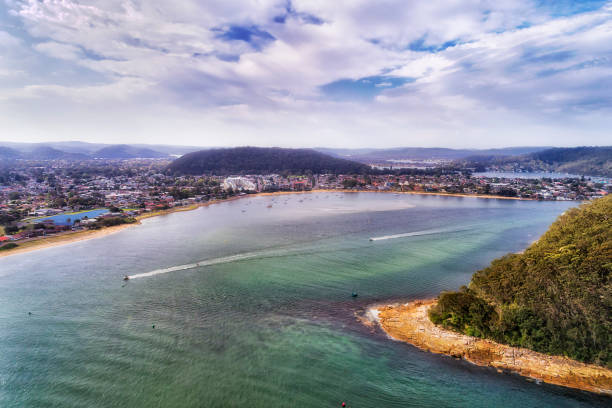 istock D Woy Ettalong Beach 2 North Boats 1182149219