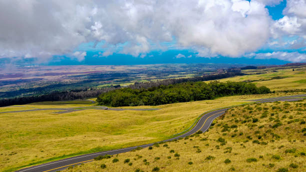 haleakala winding roads above clouds 12 - haleakala national park mountain winding road road imagens e fotografias de stock