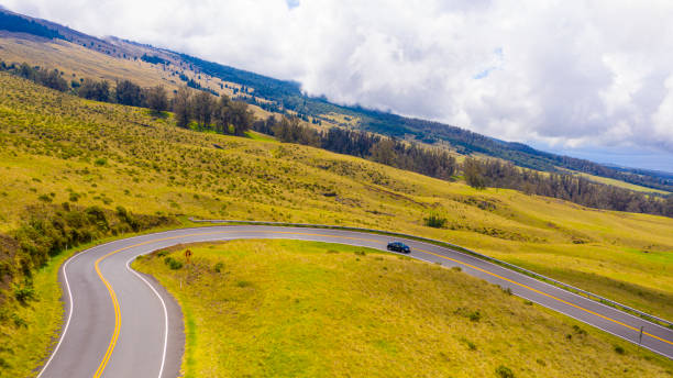 estradas sinuosas de haleakala acima das nuvens 15 - haleakala national park mountain winding road road - fotografias e filmes do acervo