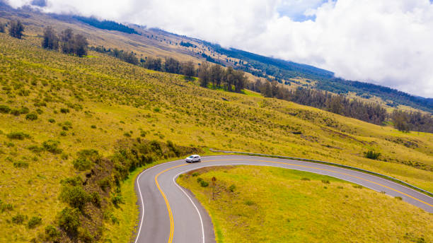 할레아칼라 구름 위의 구불구불한 도로 14 - haleakala national park mountain winding road road 뉴스 사진 이미지