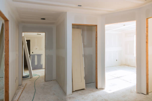 istock Drywall finish building industry new home construction interior 1182245476