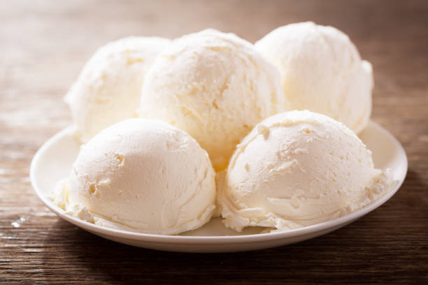 istock plate of ice cream scoops 1182286678
