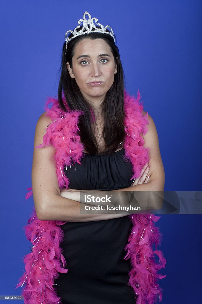 unamused soltera en tiara (XL) y bufanda de plumas - Foto de stock de Despedida de soltera libre de derechos