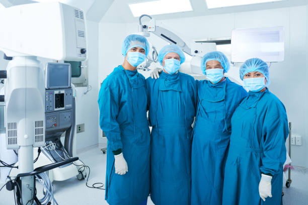 istock Surgical team in scrubs 1182369956