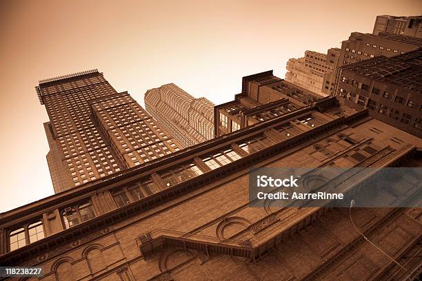 Carnegie Hall Exterior Em Sépia - Fotografias de stock e mais imagens de Carnegie Hall - Carnegie Hall, Cidade de Nova Iorque, Cerâmica de Terracota