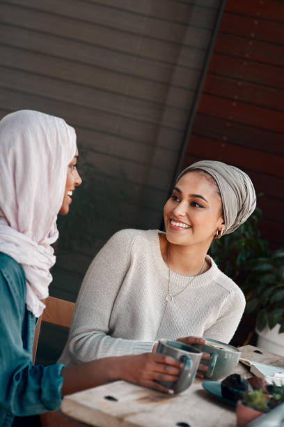 istock Nothing beats those catchup stories 1182404665