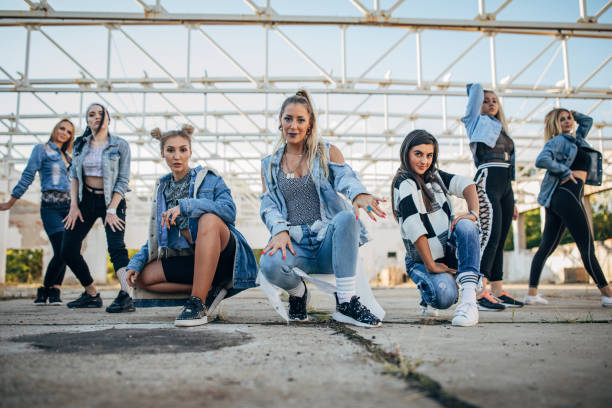 istock Women dancers 1182422940
