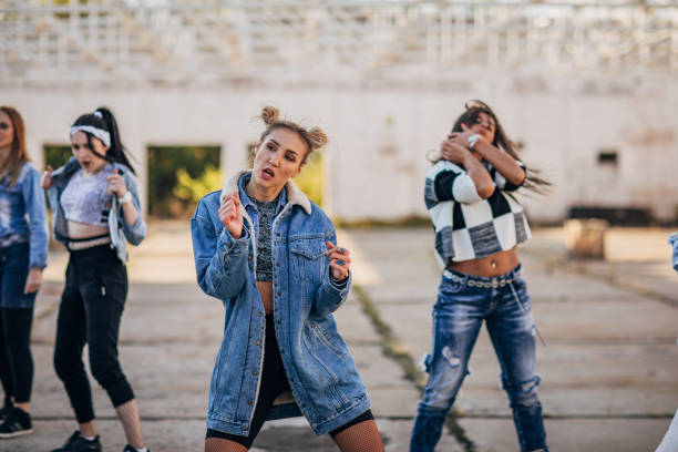 istock Group of women dancers 1182427530