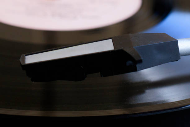 istock Vinyl record player. Retro musical evening. Pure sound 1182436971