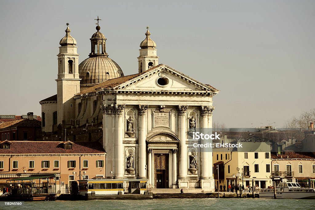 Venecia Italia iglesia por Grand Canal - Foto de stock de Aguja - Chapitel libre de derechos