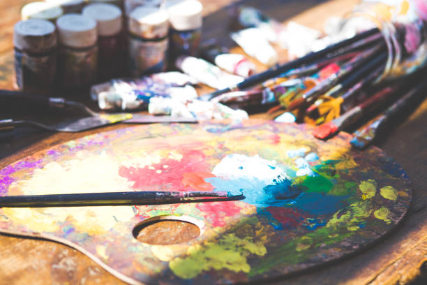 istock Art paints, palette, brushes pencil 1182457344