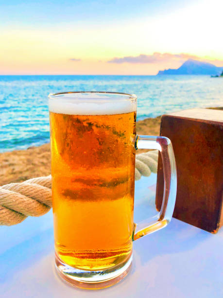 istock Refreshing cold pint of beer in Spain 1182469761