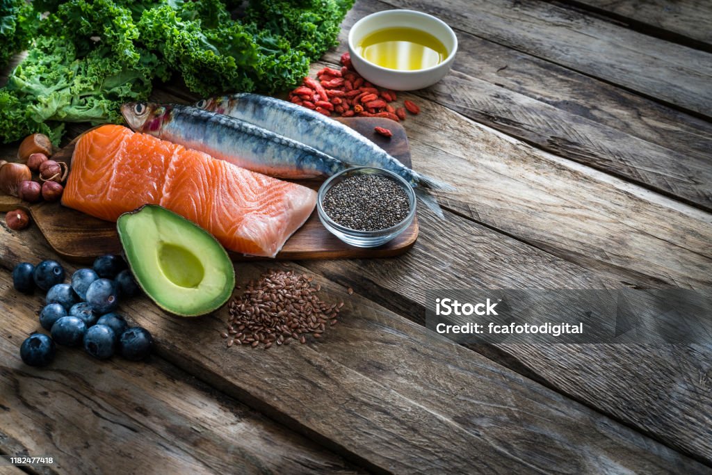 Hälsosam kost: urval av antioxidant grupp av mat rik på Omega-3 - Royaltyfri Omega-3 Bildbanksbilder