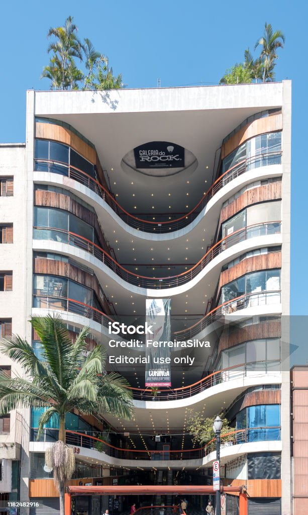 Facade Of Galeria Do Rock In Sao Paulo Downtown Stock Photo - Download  Image Now - 2019, Architecture, Arts Culture and Entertainment - iStock