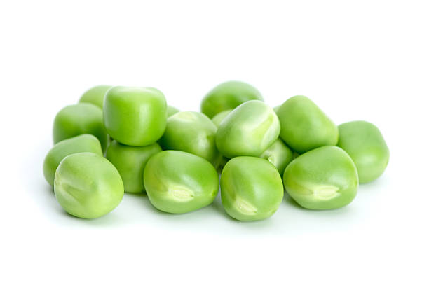 istock Small pile of peas 118248476