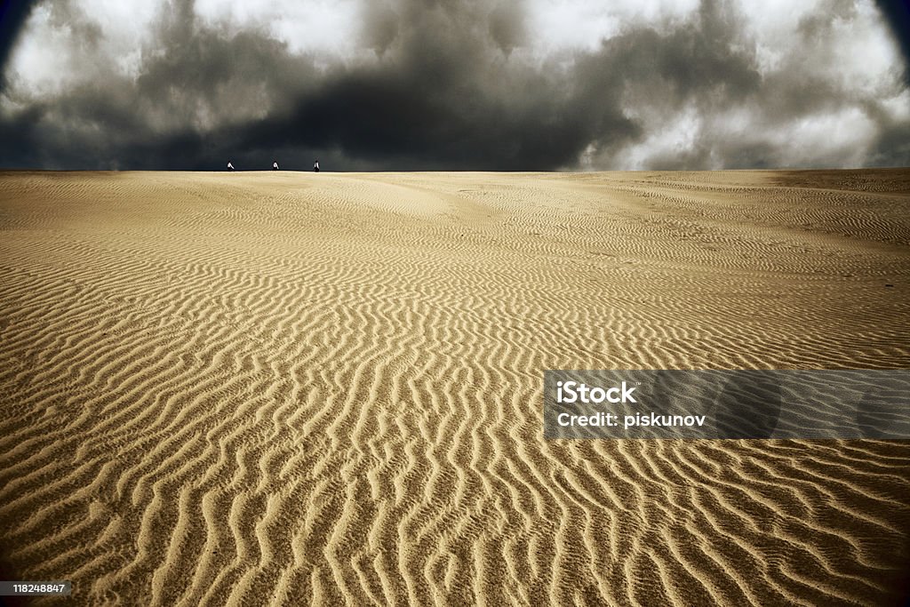 Drei Männer Reisen in der Wüste - Lizenzfrei Abstrakt Stock-Foto