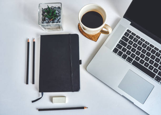 istock Your desk says a lot about your work 1182503185