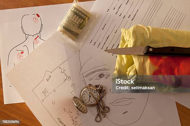 Fictious Место Преступления — стоковые фотографии и другие картинки Бумажные деньги - Бумажные деньги, Криминалистика, Доказательство