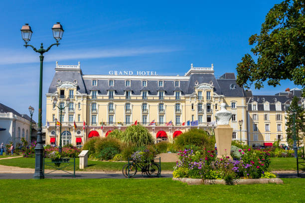 ザ グランド ホテル アット カブール, フランス - カブール ストックフォトと画像