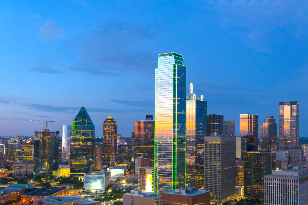 istock Dallas skyline at twilight 1182561628