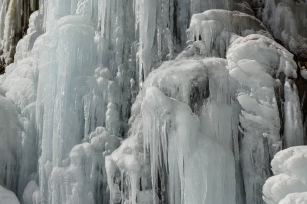 istock Unryu Valley in the winter 1182569627