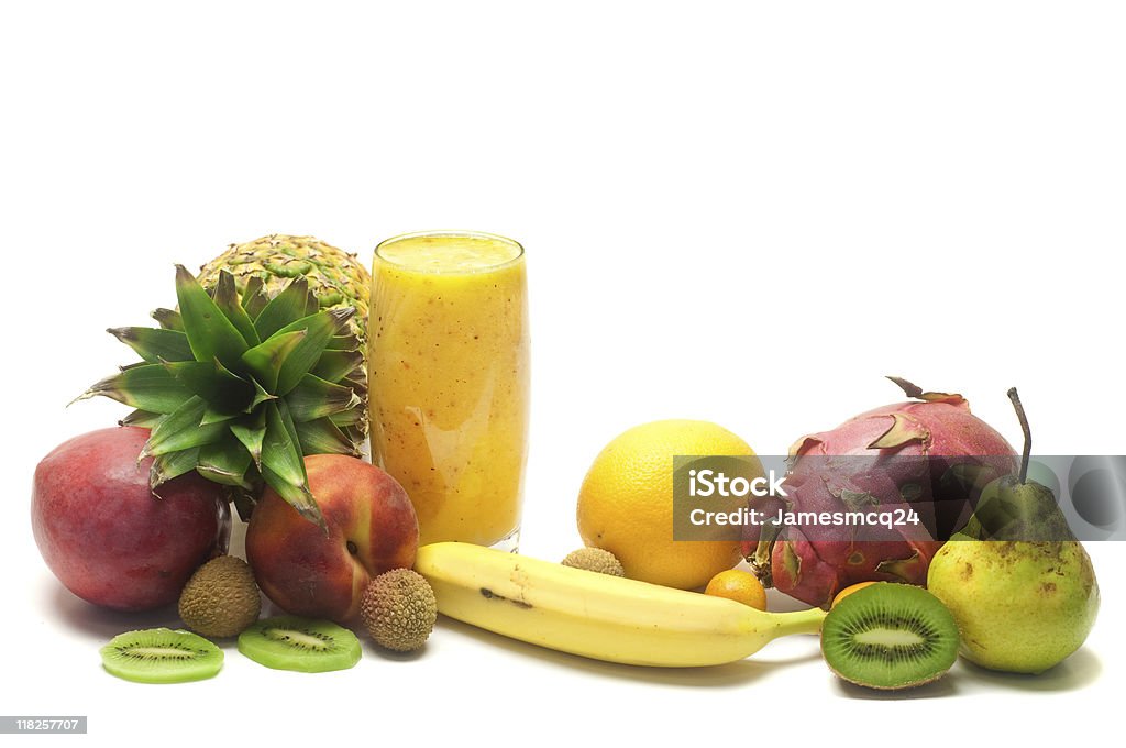 Frullato alla frutta tropicale esotica - Foto stock royalty-free di Esotismo