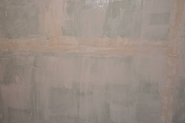 pintura da parede no interior com pintura água-baseada branca - waterbased - fotografias e filmes do acervo