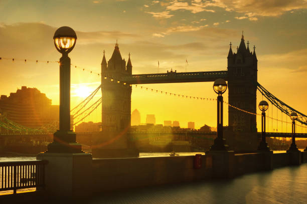 istock Tower Bridge in London at sunrise 1182587369