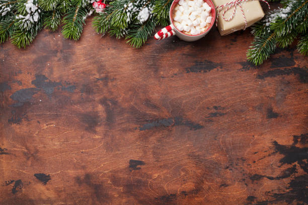 istock Christmas gift box and hot chocolate 1182587413