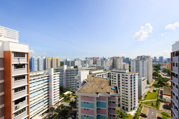 singapore high-density edifício residencial hdb vista aérea do dia - apartment moving up tall growth - fotografias e filmes do acervo