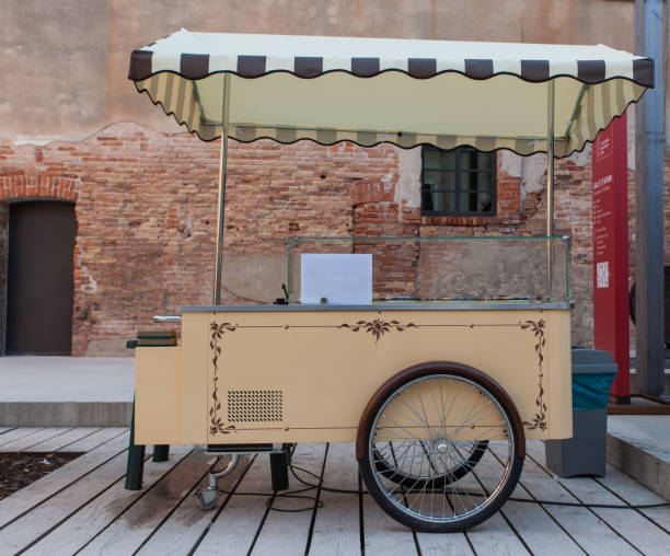 istock Ice cream truck 1182604518