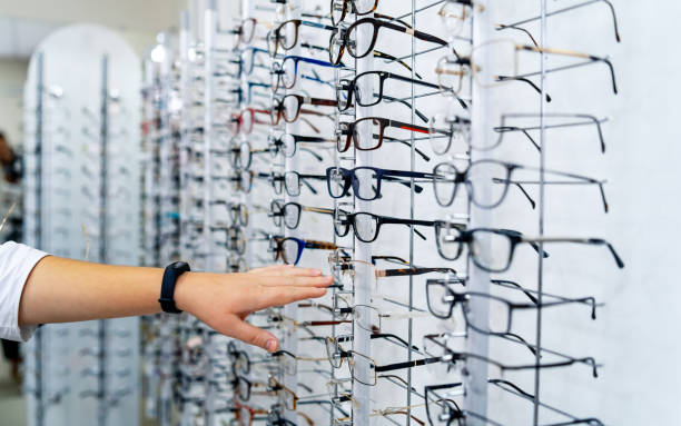 istock Row of glasses at an opticians. 1182605905