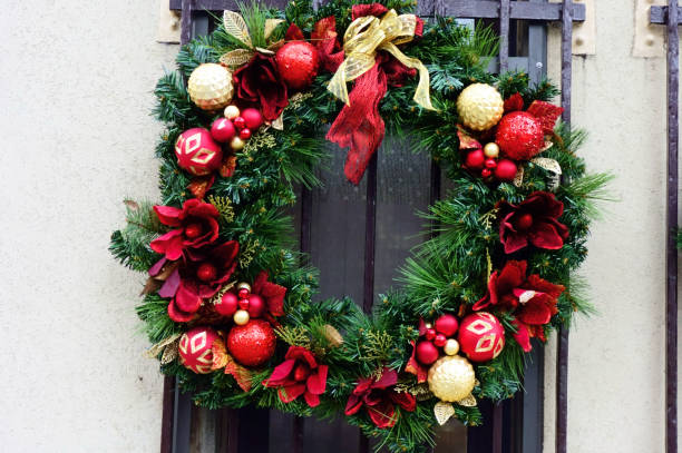 istock Elegant and lovely Christmas tree decoration 1182612928