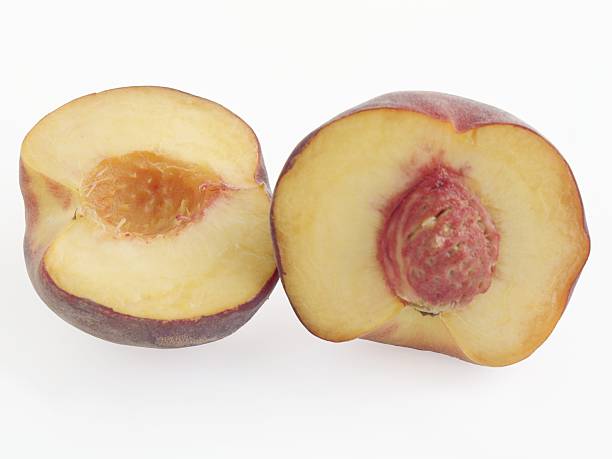 istock the cut peach fruit 118261628