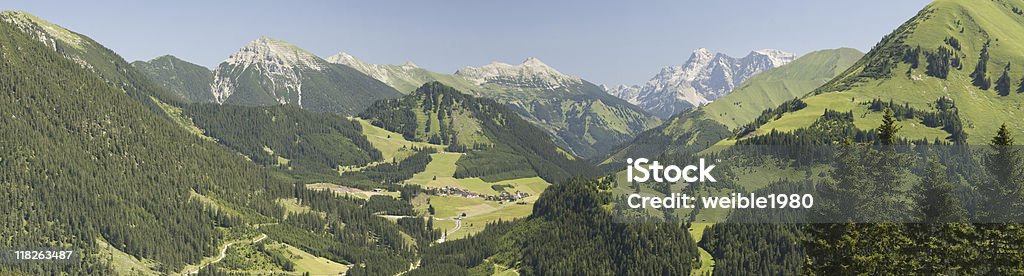 Panorama Mountain View "Berwangertal" - Lizenzfrei Alpen Stock-Foto