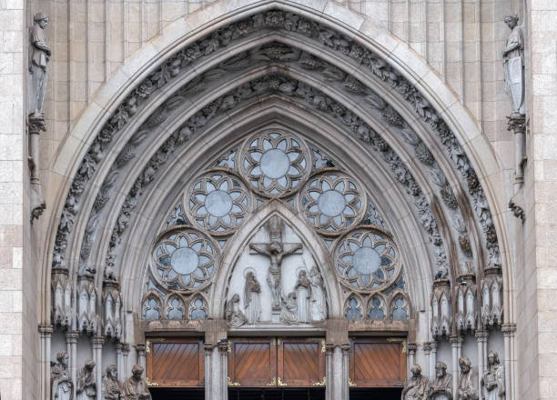istock Sao Paulo Metropolitan Cathedral 1182635954