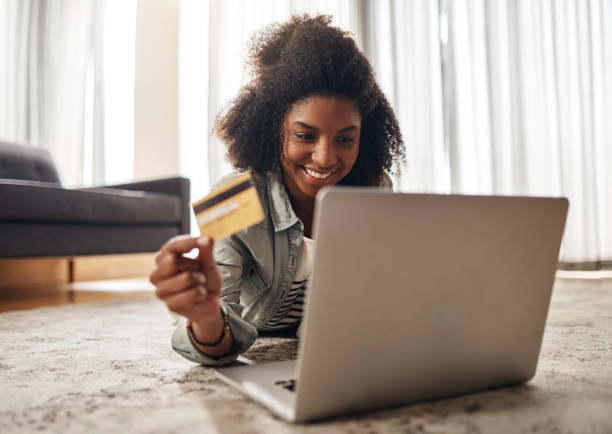istock You get rewarded for every purchase you make online 1182647855