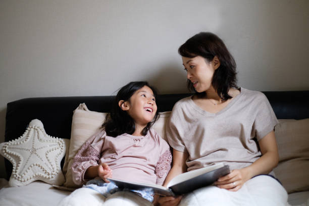 istock Mother and daughter 1182650561