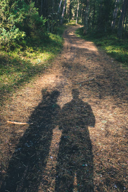 istock Shadow of a couple 1182661860