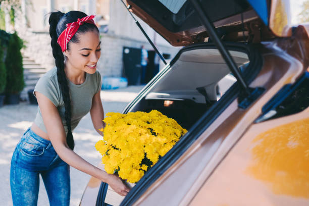 istock Flower delivery from the garden center 1182672549
