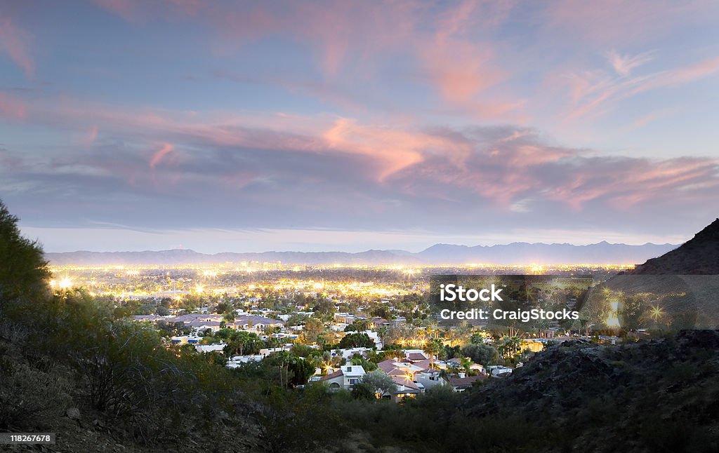 Phoenix al atardecer - Foto de stock de Phoenix - Arizona libre de derechos