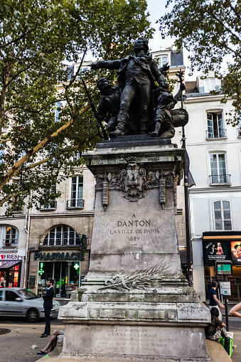 This statue, sculpted by Auguste Paris, depicts Georges Jacques Danton who was a leading figure in the early stages of the French Revolution.