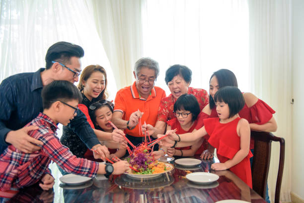 istock Chinese new year reunion dinner with YeeSung 1182690227