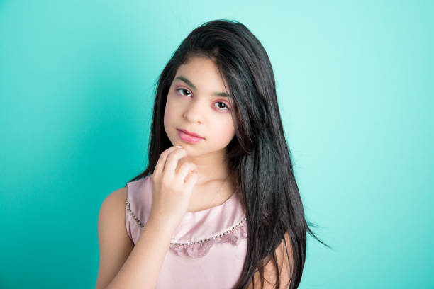 istock Girl musical clip 1182709248